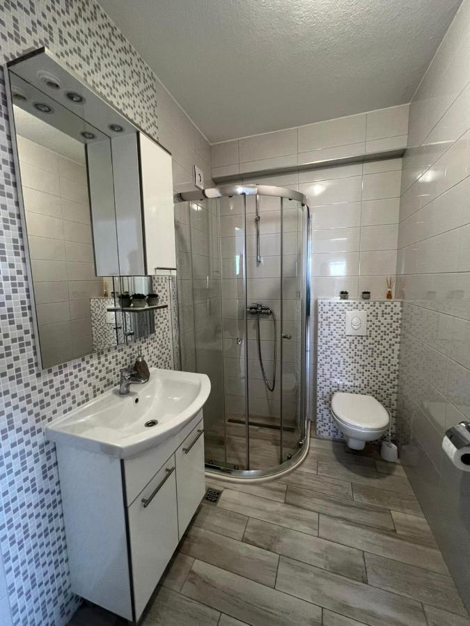 Apartments Villa Nova With Pool 马卡尔斯卡 外观 照片