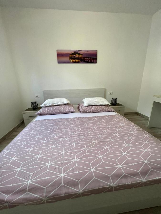 Apartments Villa Nova With Pool 马卡尔斯卡 外观 照片