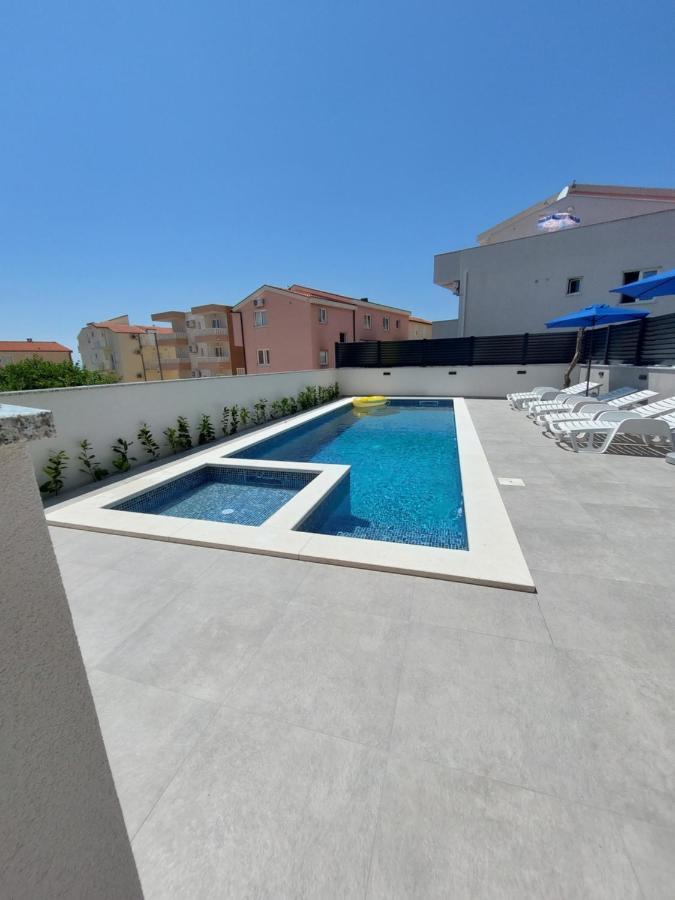 Apartments Villa Nova With Pool 马卡尔斯卡 外观 照片
